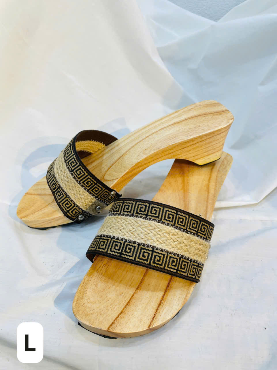 CÔNG TY TNHH MÂY TRE LÁ LTL